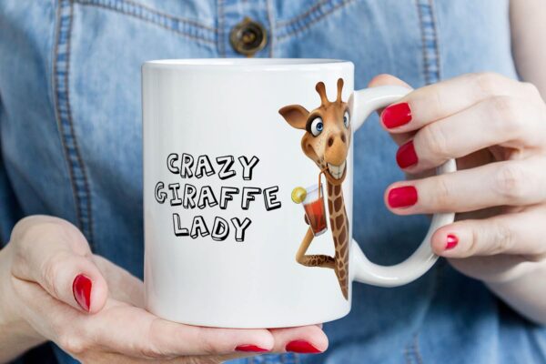 6 crazy giraffe lady