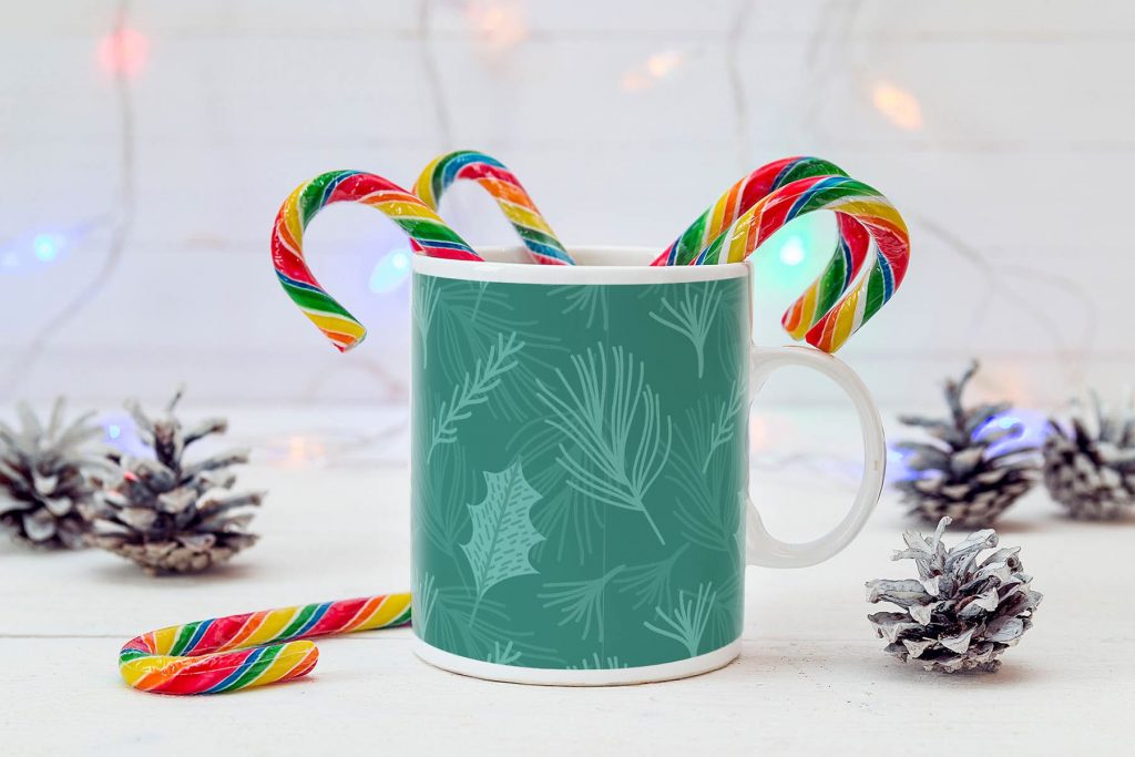 8_christmas-holly.jpg